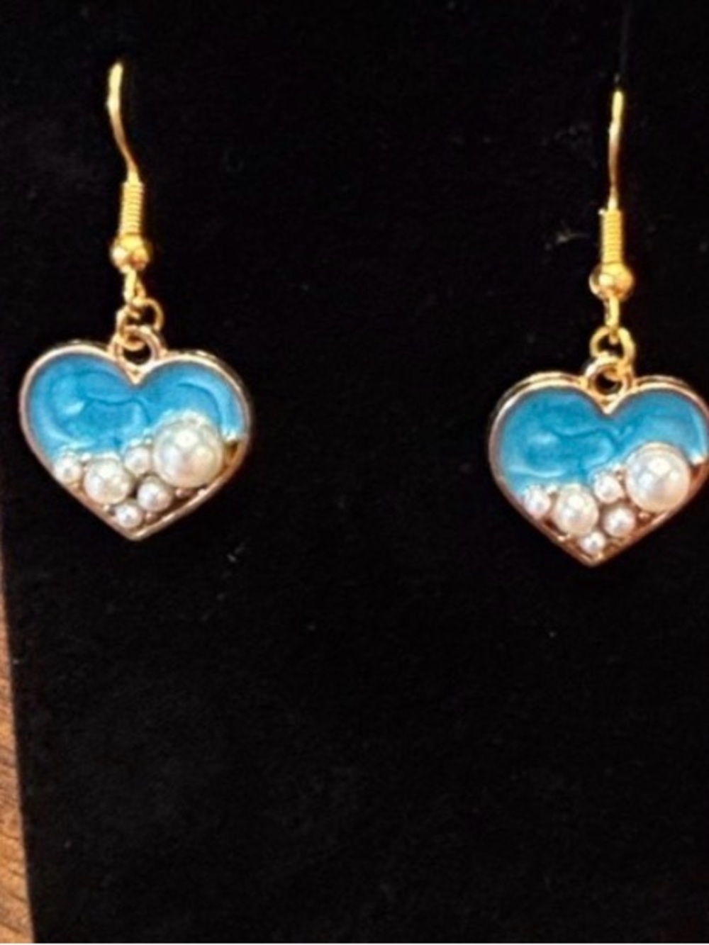 New fun beach vibes Gold tone and Blue with white pearl bubbles Heart Earrings